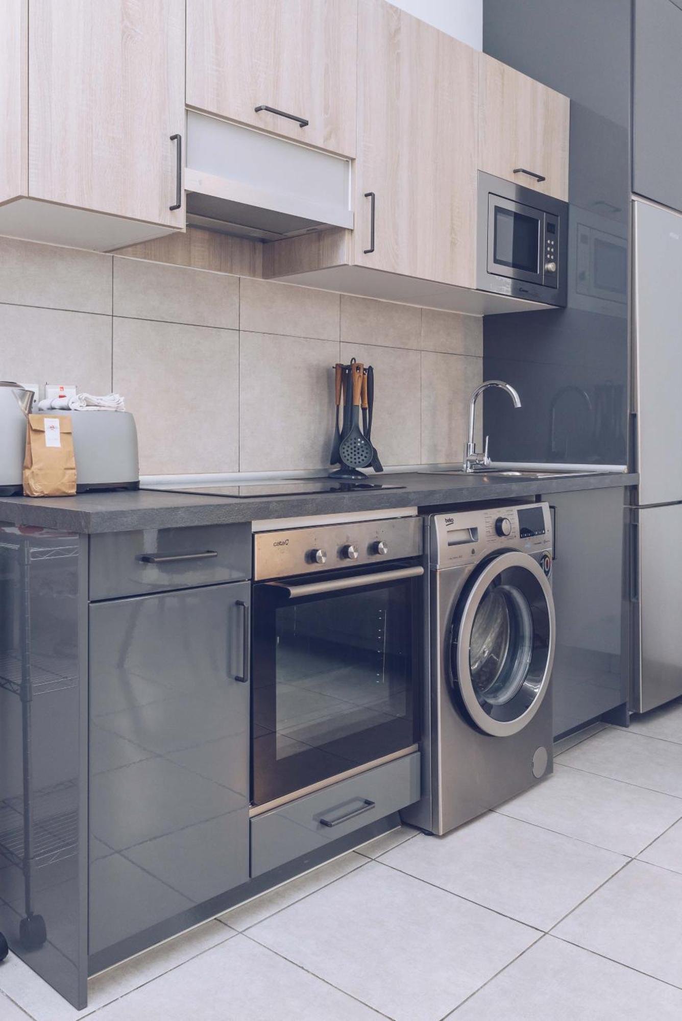 2Br And 2Ba In The Zoko Cozy And Convenient Appartement Gibraltar Buitenkant foto